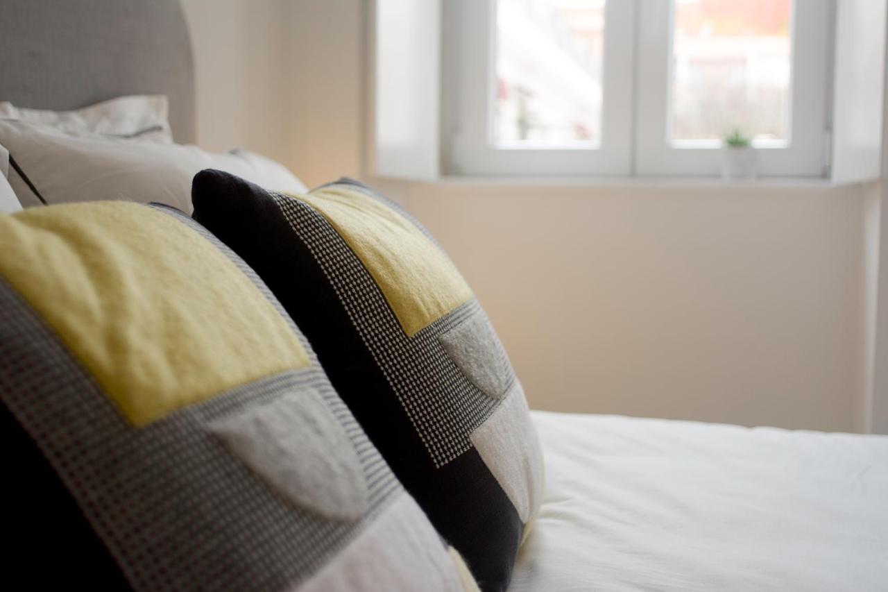 Charming Apartment In Private Condominium At Graca ลิสบอน ภายนอก รูปภาพ